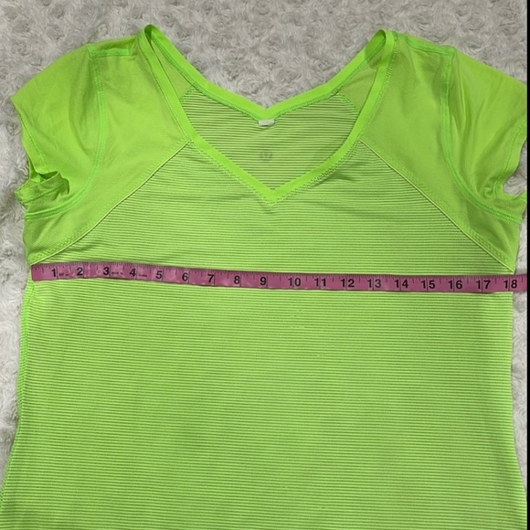 Lululemon Neon Green short sleeve V-Neck Active Shirt IUC. M/L - Picture 9 of 11